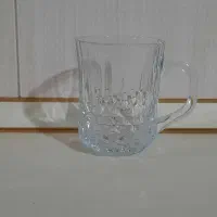 لیوان اصفهان ۳۰۰ و شکلات خوری ترک فقط ۲۳۰