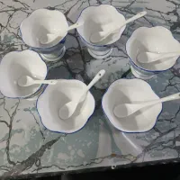 بستنی خوری و مرغ خوری