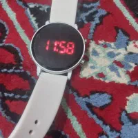 ۳۰۰|ساعت|خاش, |دیوار