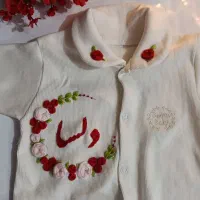 گلدوزی لباس و دیوارکوب