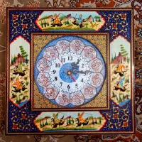 ساعت سنتی دارای نقش برجسته