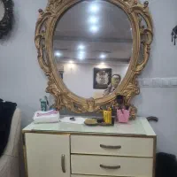 آیینه وکنسول به همراه صندلی جکی وسشوار کلاهی