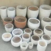 گلدان سفالی و فایبر گلاس