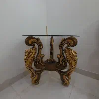 میز کنارسالنی طلایی