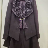 کت دامن نو سایز ۴۶ و ۴۸ و ۳عدد بلوز دانتل ترک نو