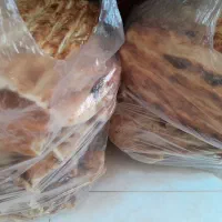 نان خشک فقط بربری(نگهداری تواتاق)