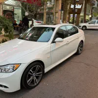 بی ام و ۳۲۵ مدل E90