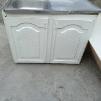 کابینت ظرفشویی با آب چکان