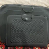 کیف و خط کش و تخته شاسی معماری