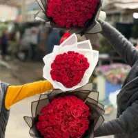 دسته گل اقتصادی رز هلندی تزیین