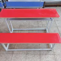 میز و‌ نیمکت