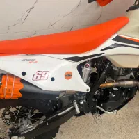 Yb250 lx|موتورسیکلت|صحنه, |دیوار