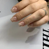 کاشت ناخن فقط۳۵۰