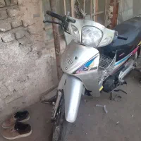 موتور بی کلاج همتاز جوانان ۱۲۵ مدل ۹۰ رنگ نقره ای