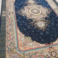 یک تخته فرش ۶متری ۱۲۰۰شانه نو نو مناسب جهیزیه