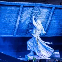 ساخت مجسمه تزئنی و دکوری مبلمان