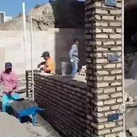 بنا و سیمان کاروبتن ریزی سقف وسنگ چنین