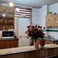 شورا 82 متر طبقه اول با انباری