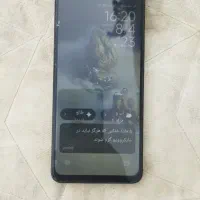 یک عدد گوشی موبایل سالم