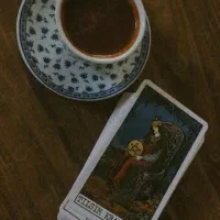 فال تاروت و چای و قهوه و غیره