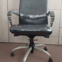 صندلی گردان  در حد نو
