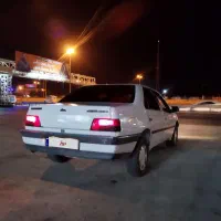 پژو 405 مدل 82
