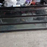 ویترین و استند دیواری