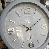 ساعت دیواری