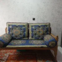 یک دست  تخت سنتی به همراه شاهنشنین