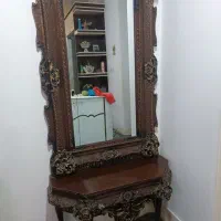 آینه و کنسول
