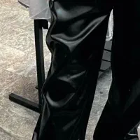 شلوارچرم بگ ودم پا کش دار