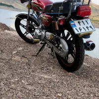 موتور سیکلت همتاز