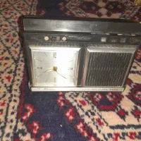 ساعت رادیوقدیمی