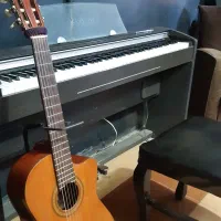 آموزش پیانو گیتار سلفژ تئوری آواز پاپ