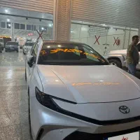 کمری ۲۰۲۵ LE ژاپن