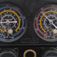 نصب تعمیرات انواع یخچال کولرگازی پکیج و لباسشویی