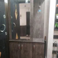 جاکفشی و جا لباسی