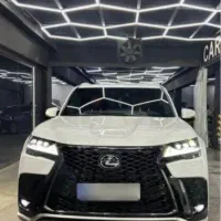 لکسوس LX600 مدل ۱۴۰۲ سفید قرمز