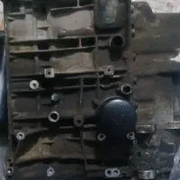 فروش نیم موتور کامل پژو(فقط بلوکش ترکیده)