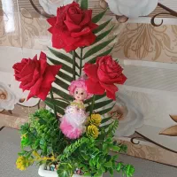 گل باعروسک