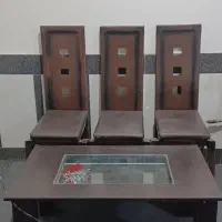 صندلی ومیزتمیز