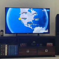 میز تلویزیون بسیار تمیز