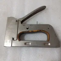 ماشین دوخت(مگنه) مخصوص چوب و دیوار.