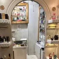 فروشنده خانوم حرفه ای