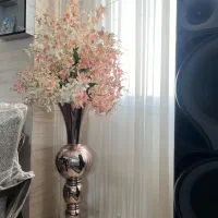 گلدان مصنوعی در حدود