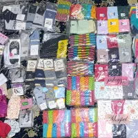 جوراب و لباس زیر