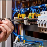 نصب عیب یابی تعمیروتعویض،برق،تاسیسات،دوربین و کولر