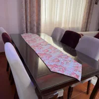 میزناهار خوری هشت نفره به همراه شش صندلی