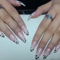 ارائه کلیه خدمات ناخن