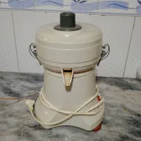 تعدادی لوازم اشپز خانه